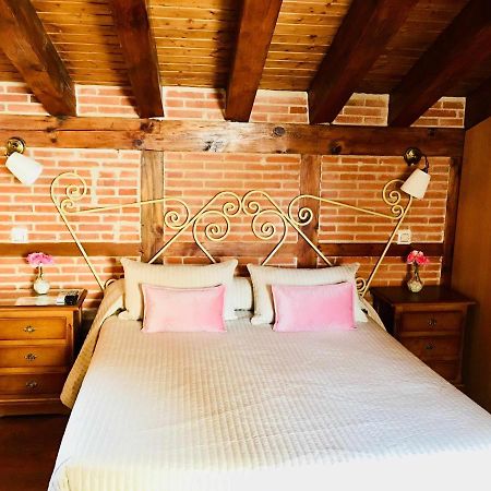 Hostal Segovia Adults Only Extérieur photo
