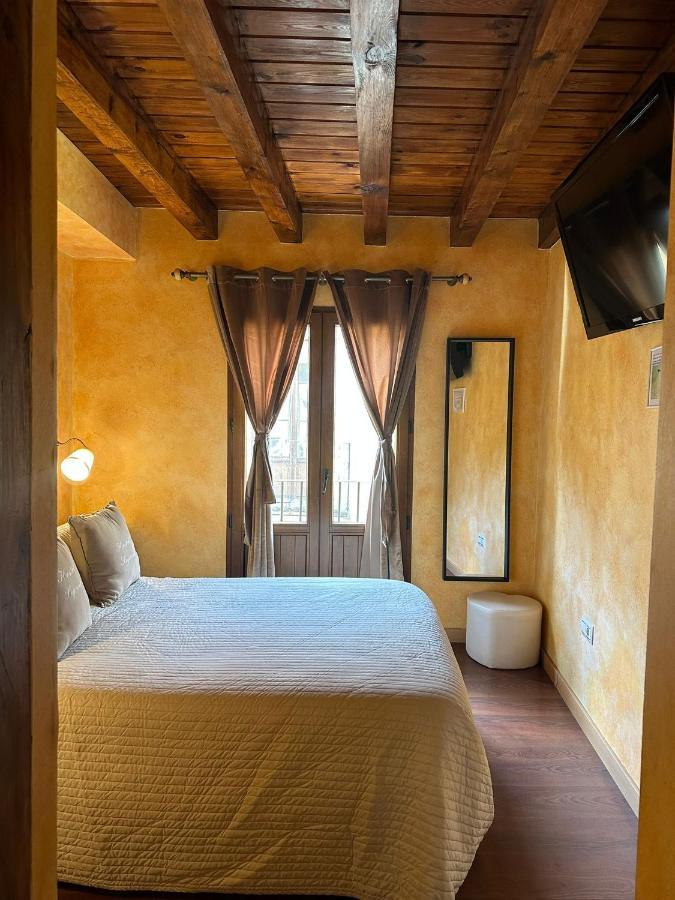 Hostal Segovia Adults Only Extérieur photo