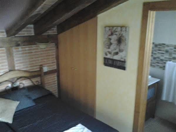 Hostal Segovia Adults Only Extérieur photo